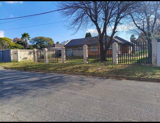 4 BEDROOM HOUSE FOR SALE IN DISCOVERY